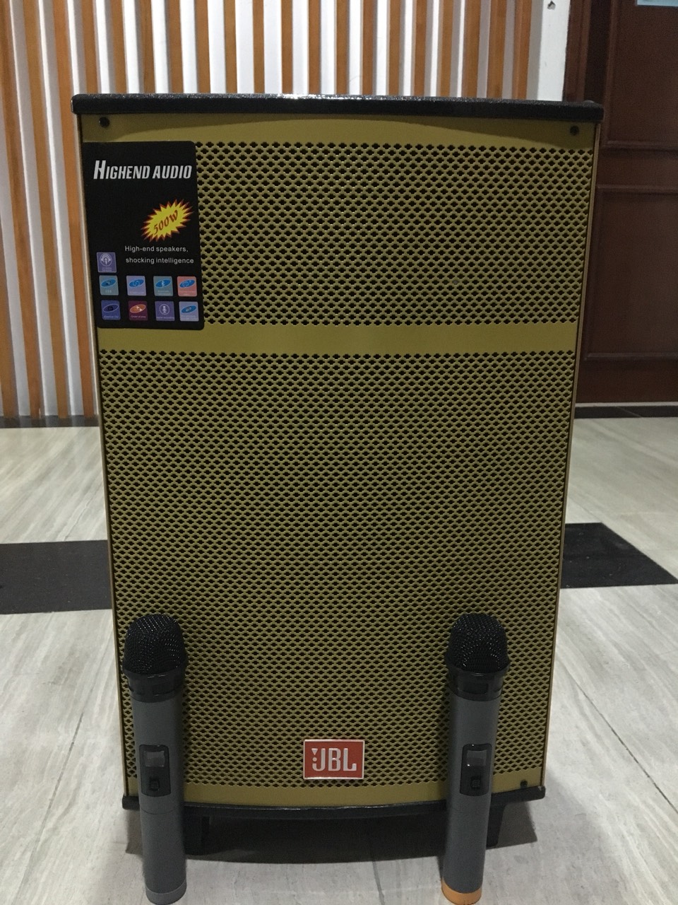 Loa kéo Jbl J1204