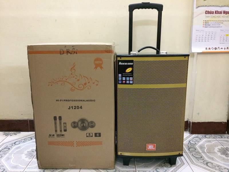 Loa kéo Jbl J1204
