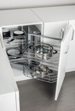 Góc liên hoàn inox SUS304 Eurogold EPS102 góc phải 100cm 40kg