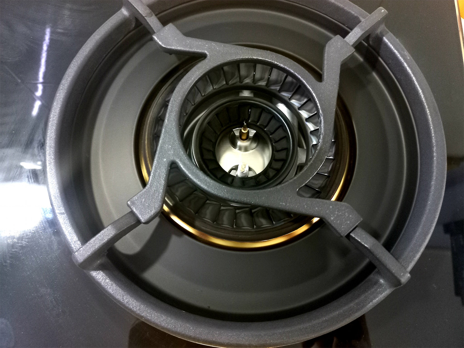 Bếp gas âm bàn 2 vùng nấu Lation LT-B86A